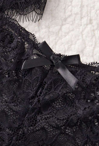 R405 Lace Robe, Top, and Hot shorts