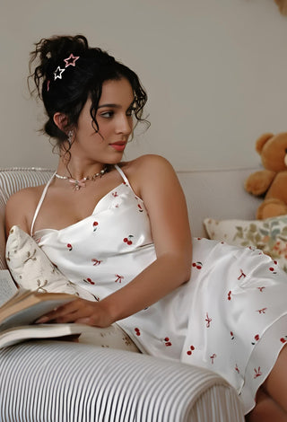 W658 Women’s satin nightgown