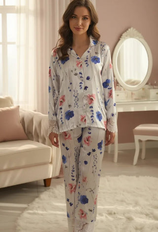 W669 Women’s Satin Pajama