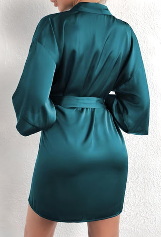 W306 Women’s satin short robe - Mina Femme